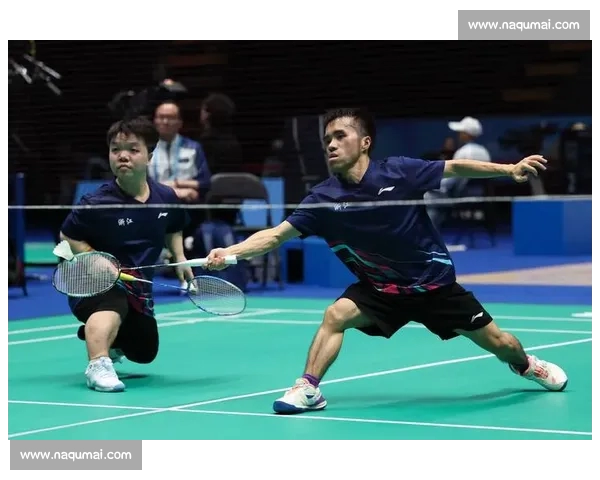 羽毛球比赛比分实时追踪与赛况分析全面解读 羽毛球比赛比分实时追踪与赛况分析全面解读